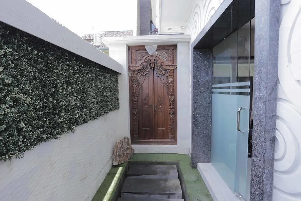 Hotel Reddoorz @ Gunung Payung Kerobokan Denpasar